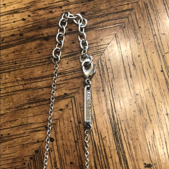 Kendra Scott necklace - Picture 3 of 3